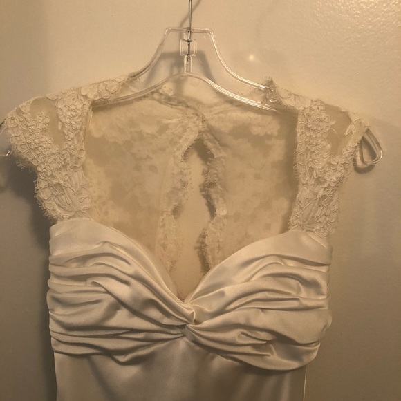 Wedding dress. Paloma Blanca. Size 8. Altered. - Picture 12 of 14